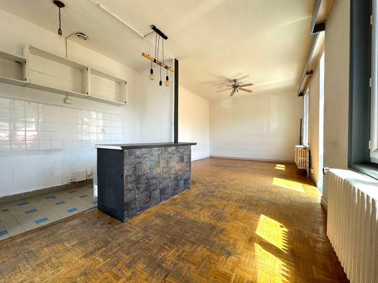 À vendre jolie maison de ville avec jardin et garage à Montélimar — photo 1