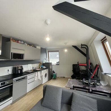 Appartement 2 pièces 710 €