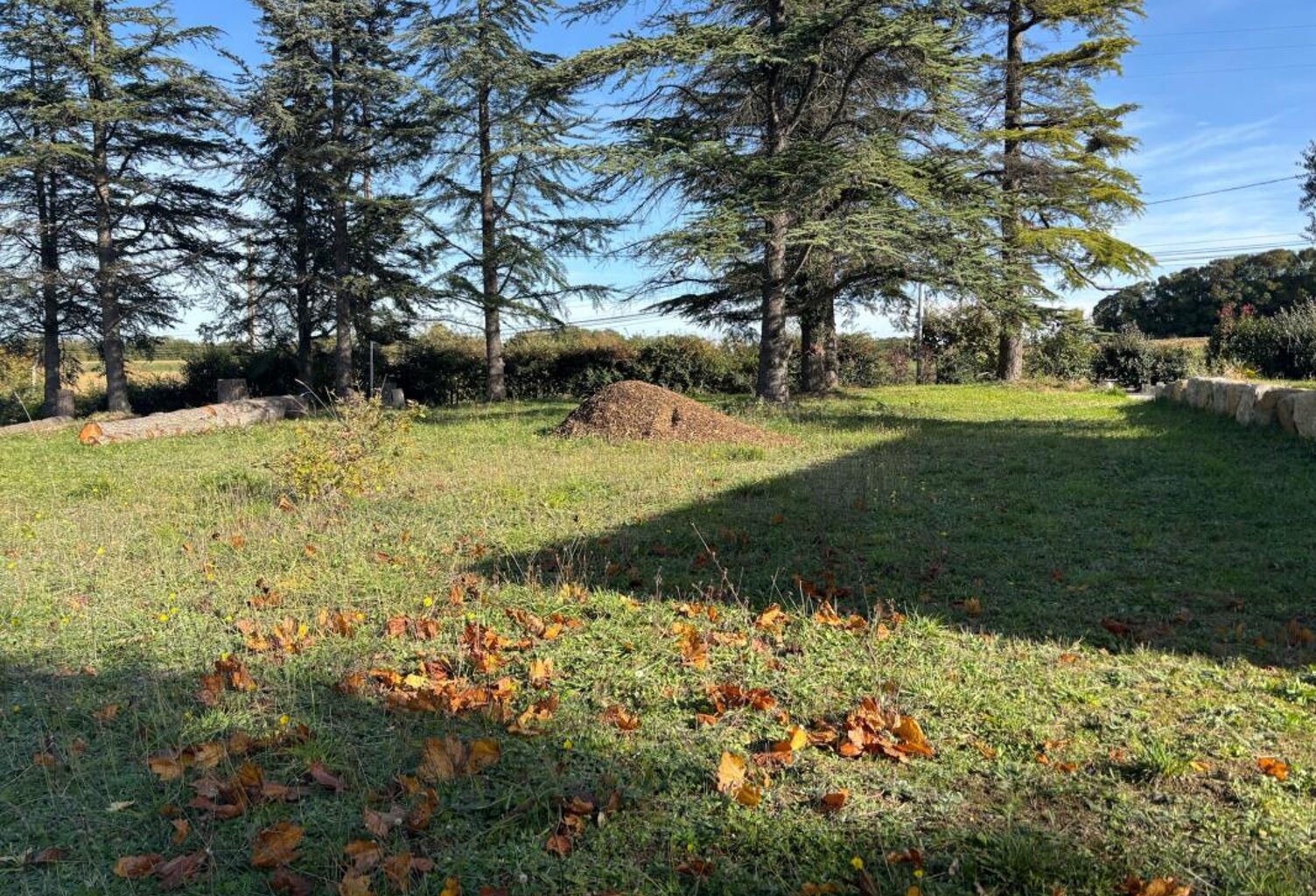 Terrain Constructible et VIABILISÉ  AUREVILLE — photo 1