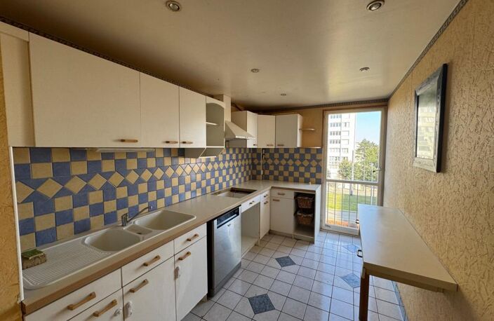 Appartement À Vendre — photo 2