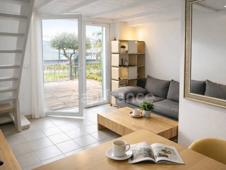 “Béziers – Duplex 2 chambres avec jardin privatif, terrasse 12 m² et accès 2 piscines dans résidence calme et sécurisée” — photo 1