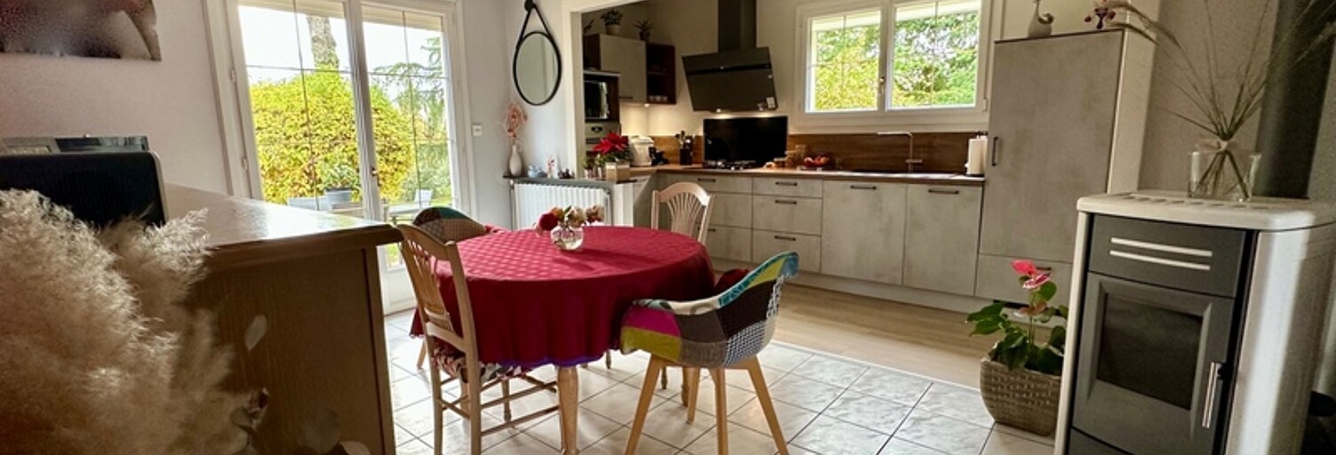 Maison 5 Pièces 100 m² à vendre à Montaigu-Vendée (85600)