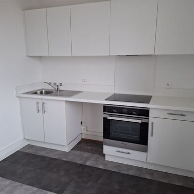 Appartement 4 pièces 880 €