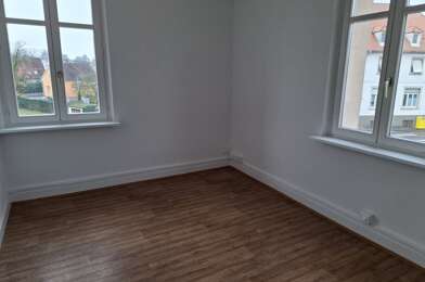 Appartement 4 pièces 880 €