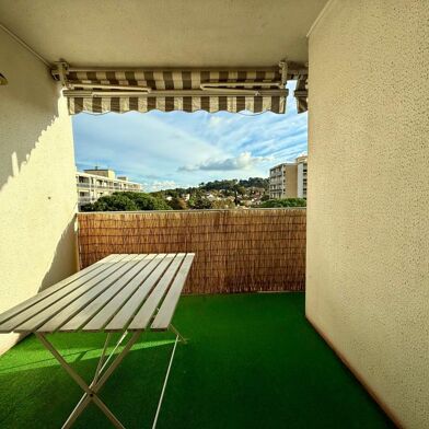 Appartement 3 pièces 1030 €