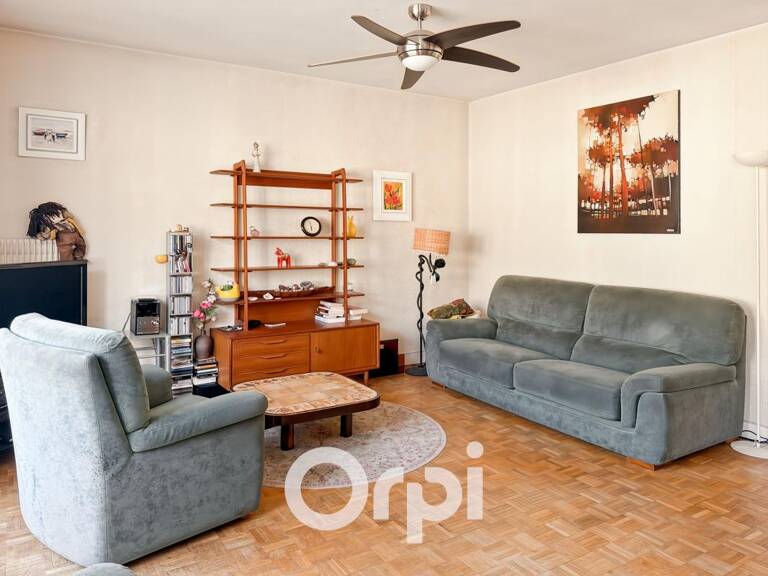 Appartement À Vendre — photo 1