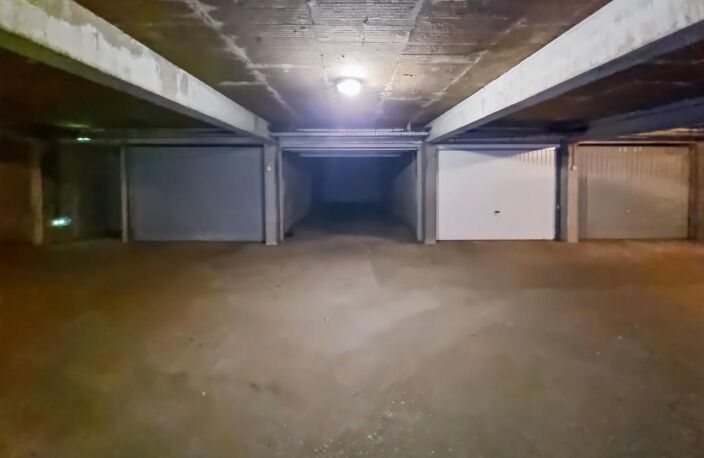 LYON 5ᵉ – POINT DU JOUR – GARAGE DOUBLE EN ENFILADE – 25 m² – PRIX TRÈS ATTRACTIF — photo 2