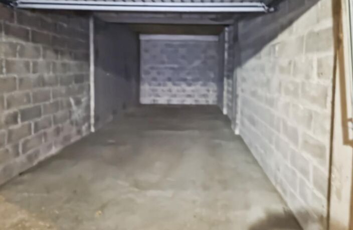 LYON 5ᵉ – POINT DU JOUR – GARAGE DOUBLE EN ENFILADE – 25 m² – PRIX TRÈS ATTRACTIF — photo 4