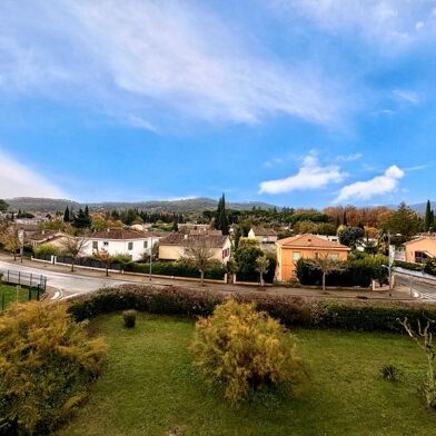 Appartement 4 pièces 114000 €