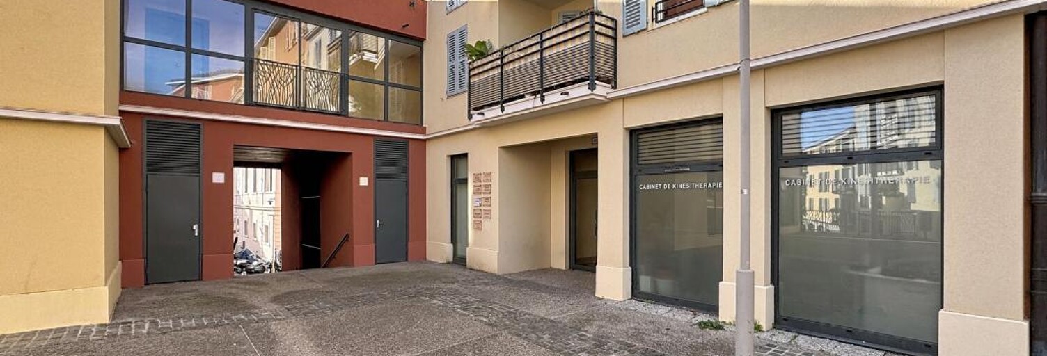 Bureau  64 m² à vendre à Fréjus (83600)