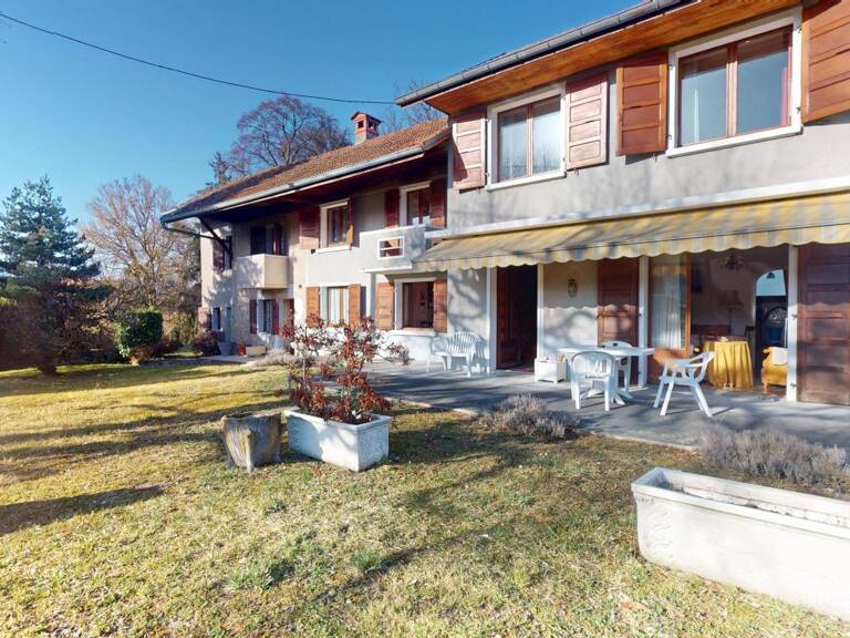 EXCLUSIVITE ! Maison familiale des années 60 avec dépendance accollée — photo 1