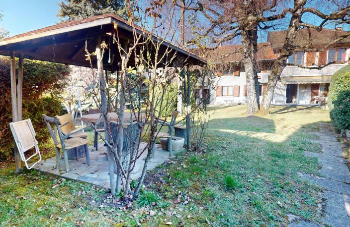 EXCLUSIVITE ! Maison familiale des années 60 avec dépendance accollée — photo 2