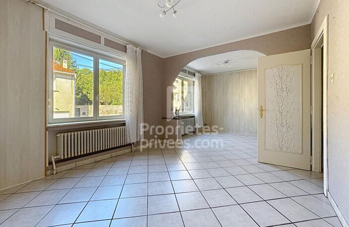 Maison 3 chambres avec garage et extérieurs — photo 2