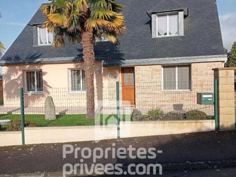 Maison  6 pièce(s) 157 m2 PLOERMEL — photo 1