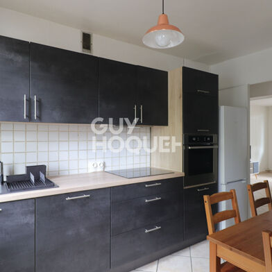 Appartement 4 pièces 950 €