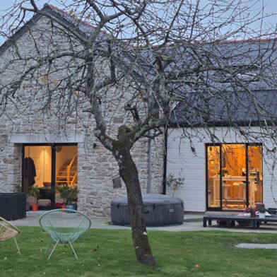 Maison 6 pièces 395200 €