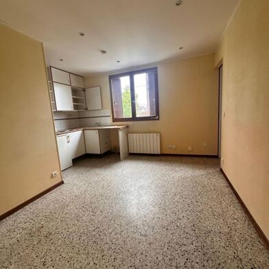 Appartement 1 pièces 137700 €