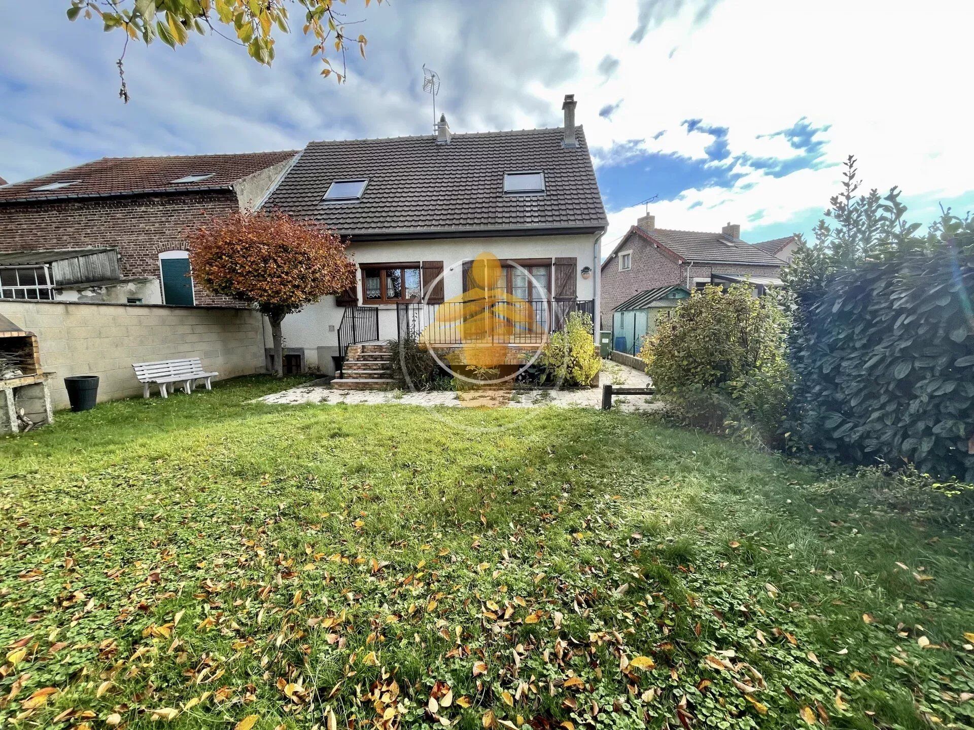 Maison 6 pièces 100 m² · à Tergnier · 100 m² · 157 000 €