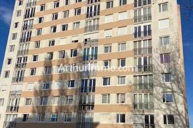 Appartement 4 pièces 87000 €