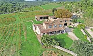 Divers 10 Pièces 140 m² à vendre à Murs (84220)