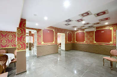 Commerce  1060500 €