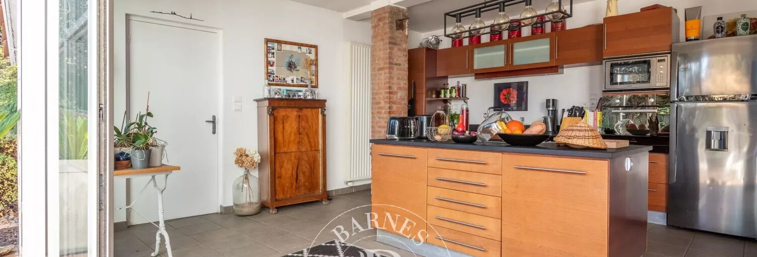 Maison 9 Pièces 285 m² à vendre à Collonges-au-Mont-d'Or (69660)