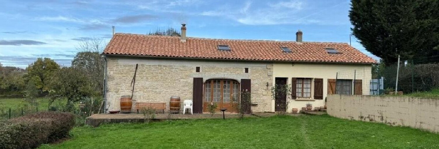 Maison 3 Pièces 98 m² à vendre à Nanteuil-en-Vallée (16700)