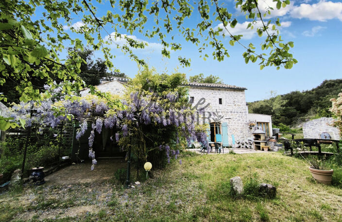 Entre Uzès et Barjac, un mas de caractère au coeur de la camp — photo 4