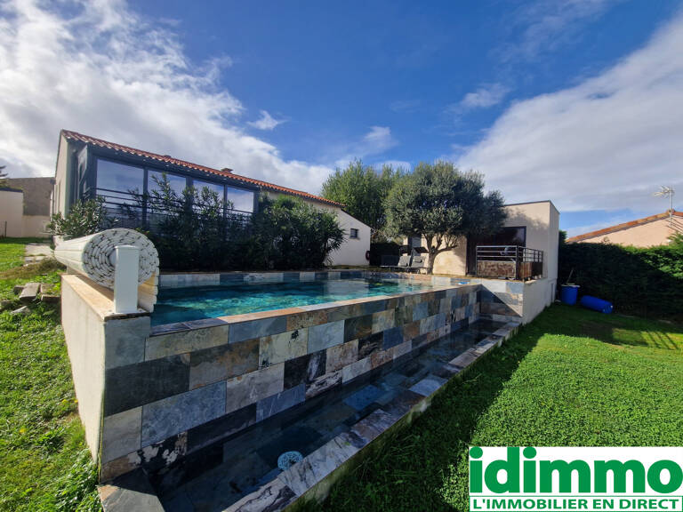 AUTERIVE-Villa 6 pièces 140 m2 — photo 1