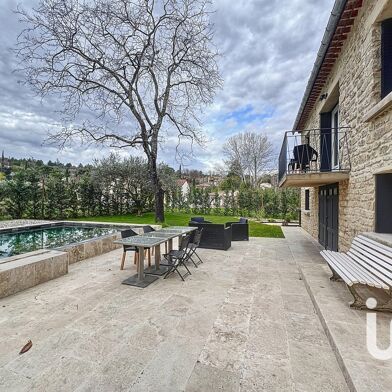 Maison 5 pièces 699000 €