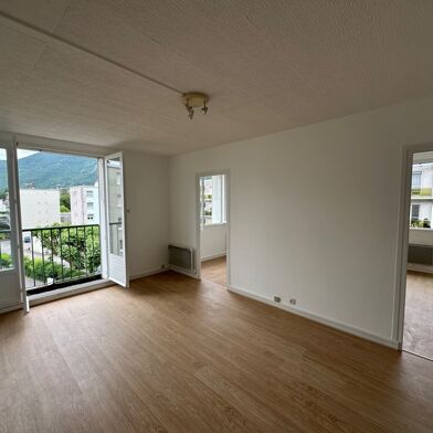 Appartement 3 pièces 135000 €