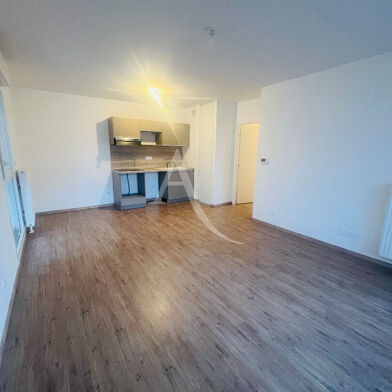 Appartement 3 pièces 780 €
