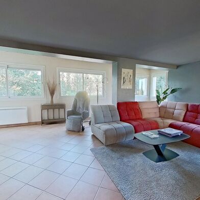 Maison 8 pièces 749000 €