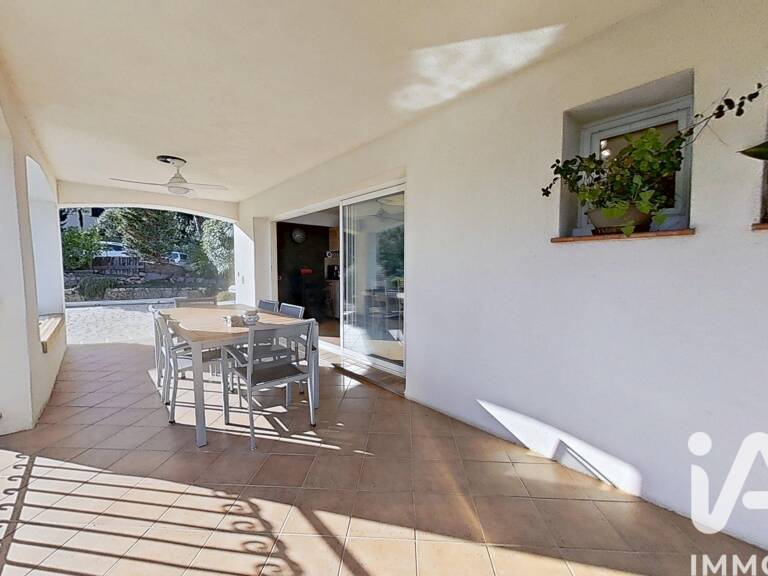 Vente Maison/villa 8 pièces — photo 1