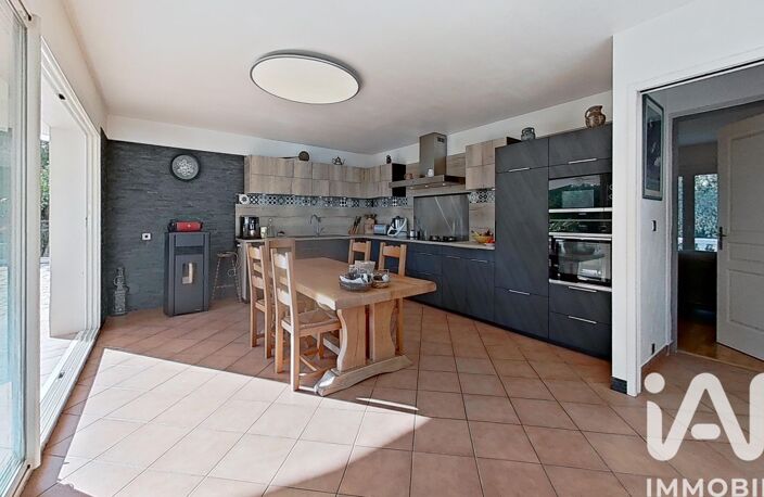 Vente Maison/villa 8 pièces — photo 4