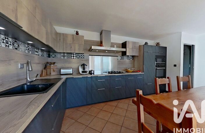Vente Maison/villa 8 pièces — photo 5