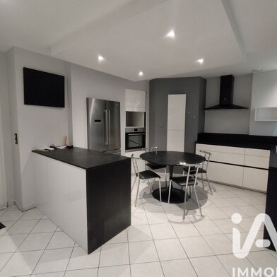 Maison 6 pièces 100000 €