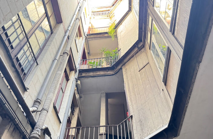 Appartement T5 Cours ST Pierre — photo 2