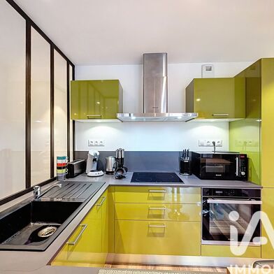 Appartement 3 pièces 275000 €