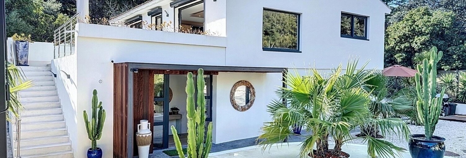 Maison 8 Pièces 180 m² à vendre à Fréjus (83370)