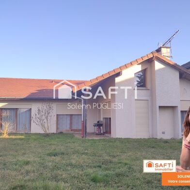 Maison 5 pièces 300000 €