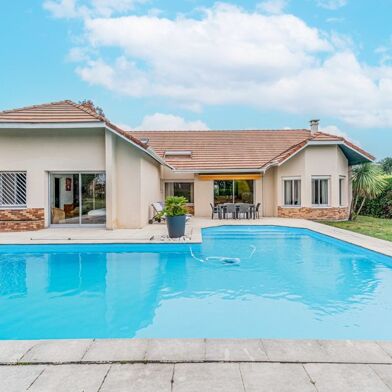 Maison 6 pièces 814700 €