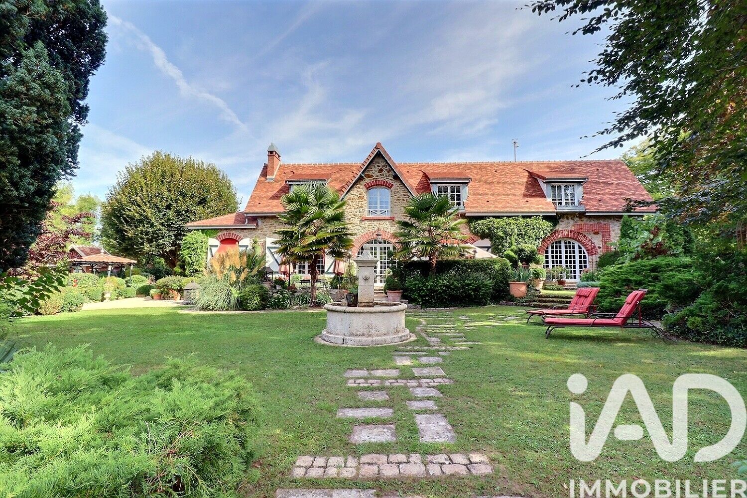 Luzancy - 250m² - 10p. - 7ch.