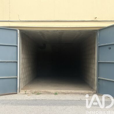Garage  34000 €