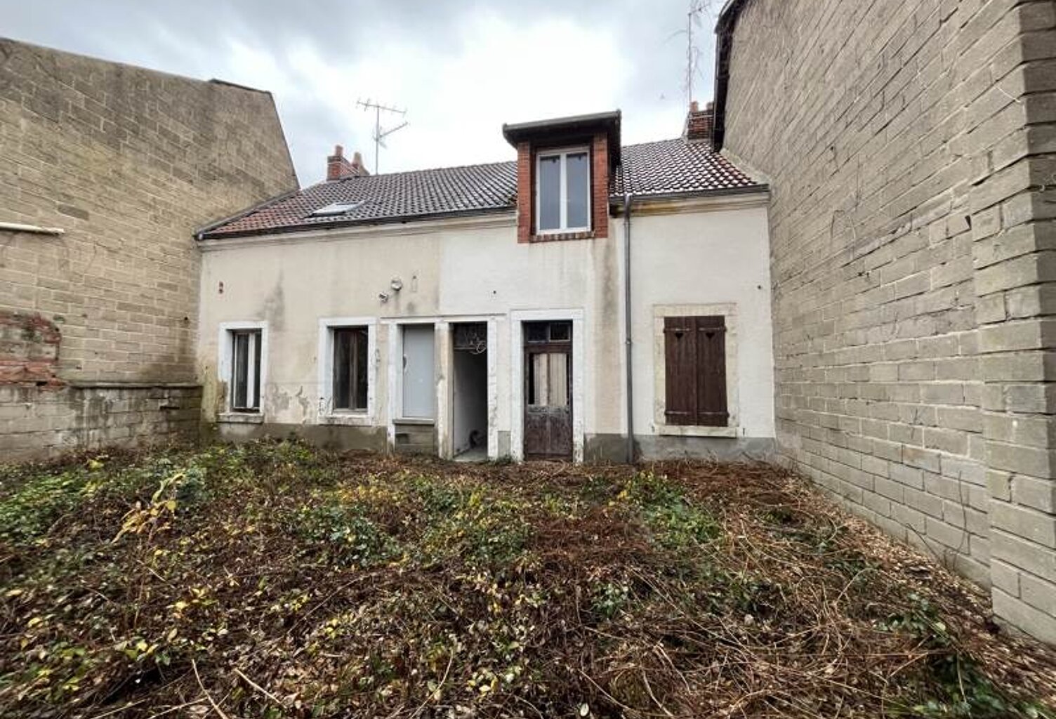 Maison de ville de 6 pièces principales — photo 1