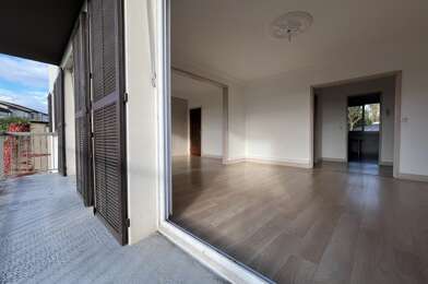 Appartement 5 pièces 145800 €