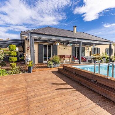 Maison 5 pièces 348480 €