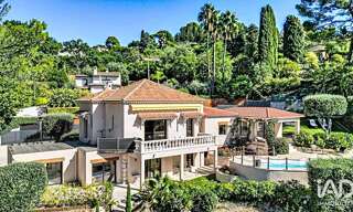 Maison 5 Pièces 222 m² à vendre à Mougins (06250)