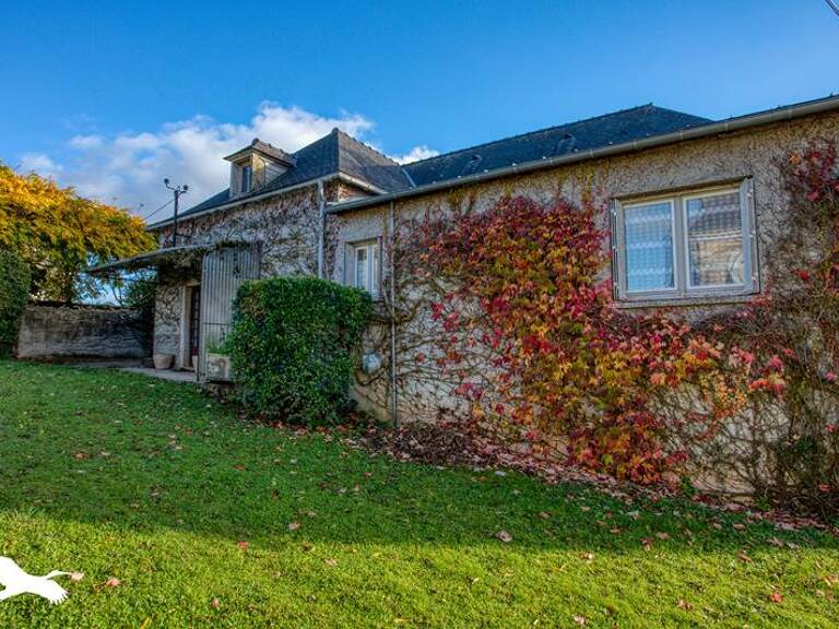 Maison en pierre de 5 pièces principales — photo 1