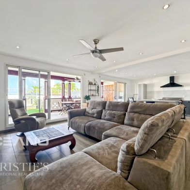 Appartement  740000 €